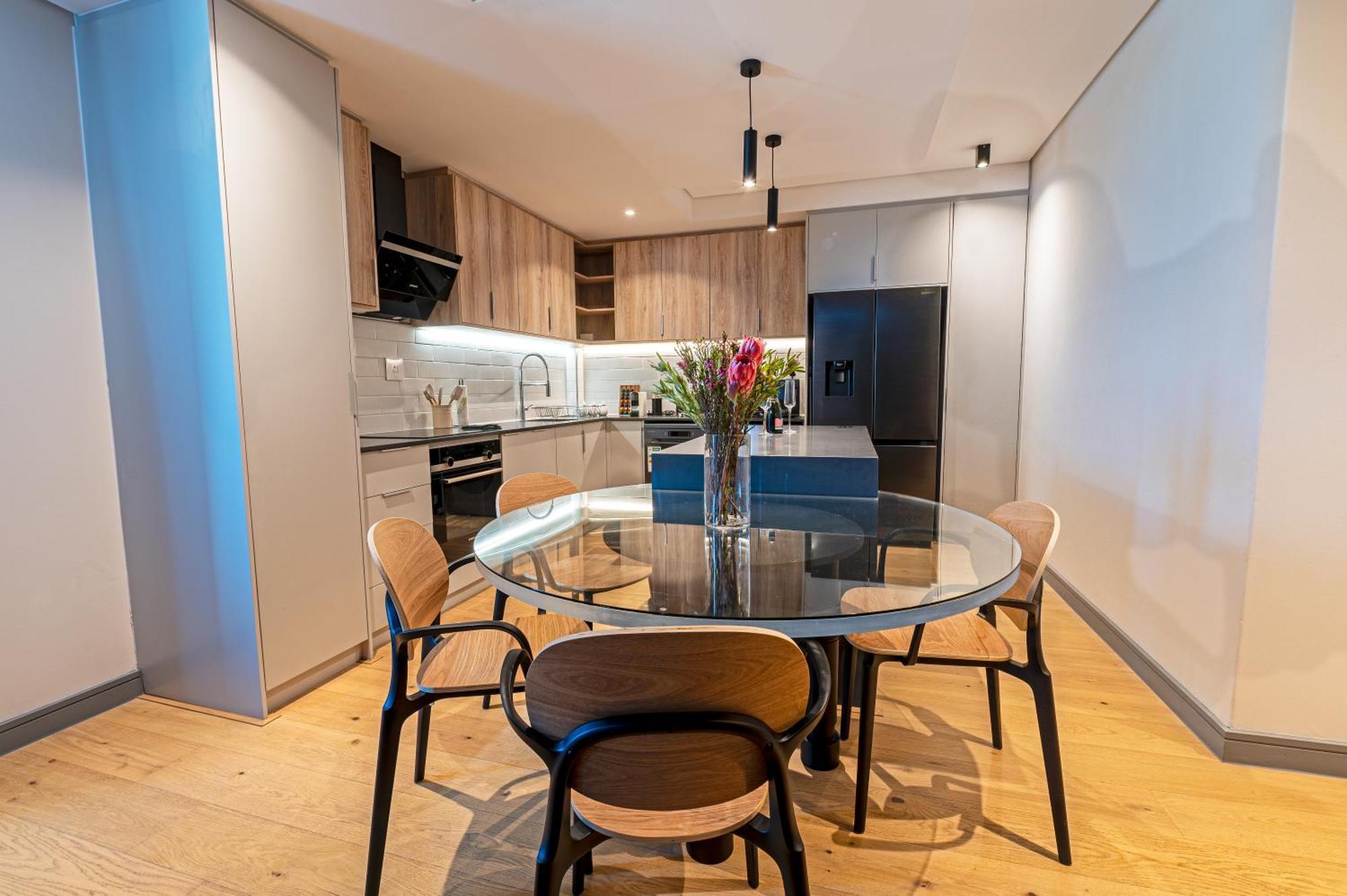 Apartment Beachfront W Wrap Around Terrace, Blouberg, 04 Azul *